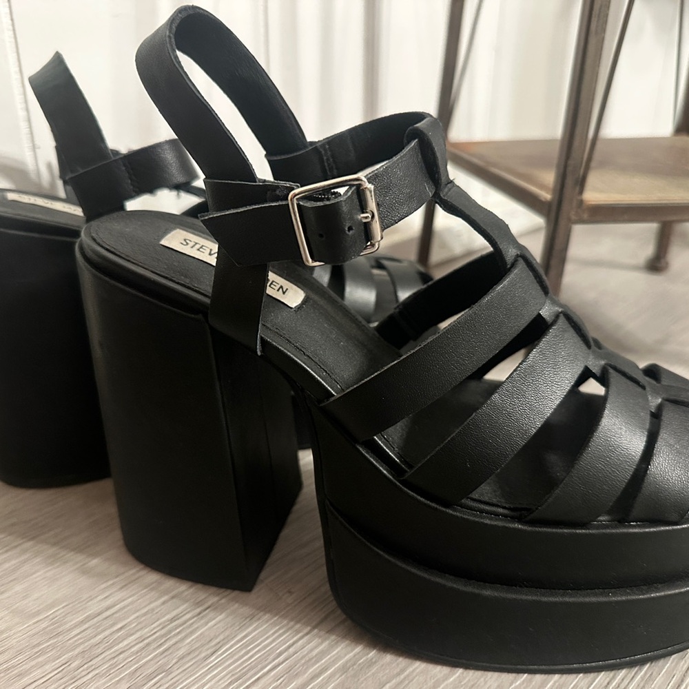 Steve Madden Black Strappy Platform Block Heel Sandals